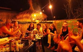Pinegroove Hostel Vlora