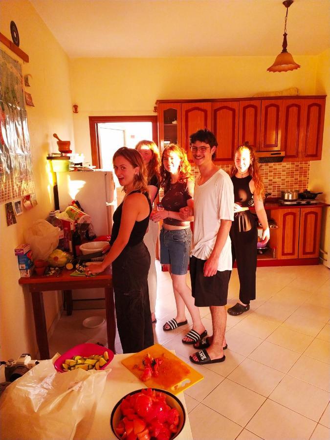 Pinegroove Hostel Vlora Zewnętrze zdjęcie