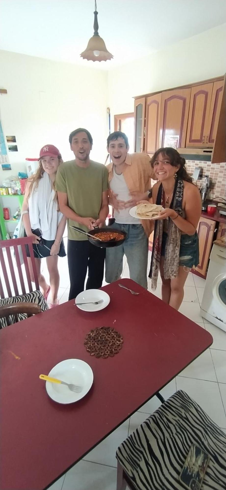 Pinegroove Hostel Vlora Zewnętrze zdjęcie